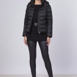 Piumino Corto Con Cappuccio